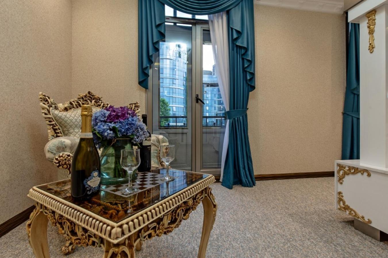 Hotel Aqua Freedom Tbilisi Zewnętrze zdjęcie